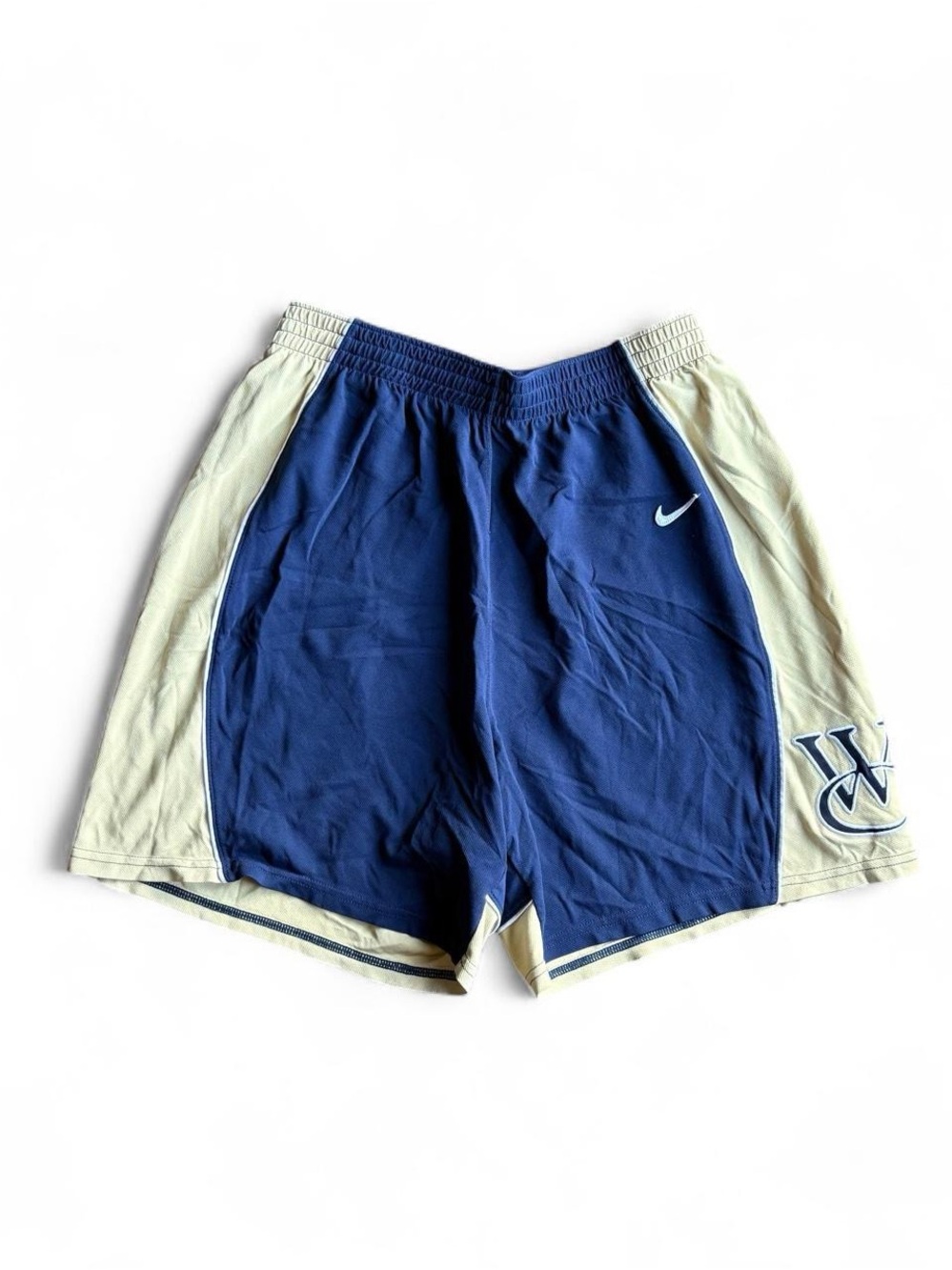Vintage Nike Super Baggy College basketball shorts